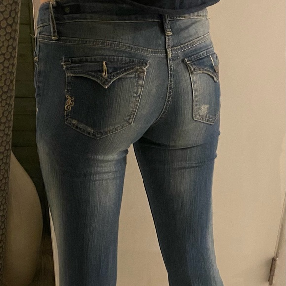 Jessica Simpson Sunset Bootleg Jeans - Picture 4 of 4